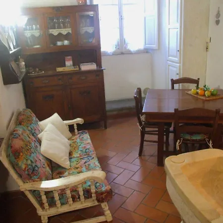 Holiday home Belvilla By Oyo Le Volte Pisa