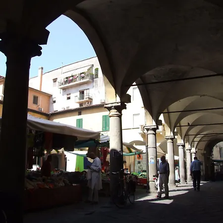 Dom wakacyjny Close To Leaning Tower